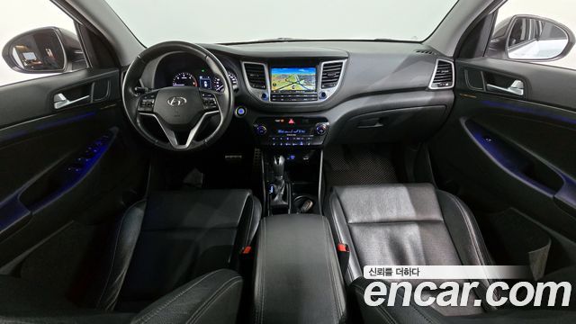Hyundai Tucson — interior