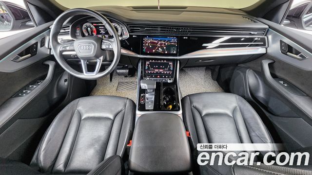 Audi Q8 — interior
