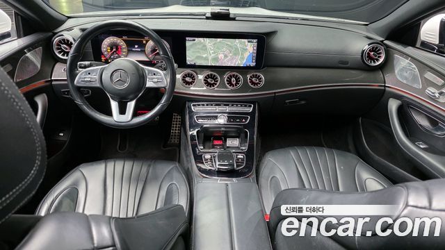 Mercedes-Benz CLS-Class — interior