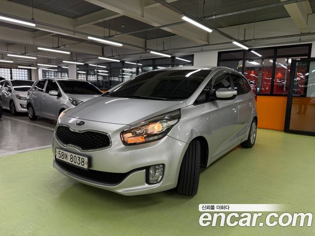 Kia Carens — exterior