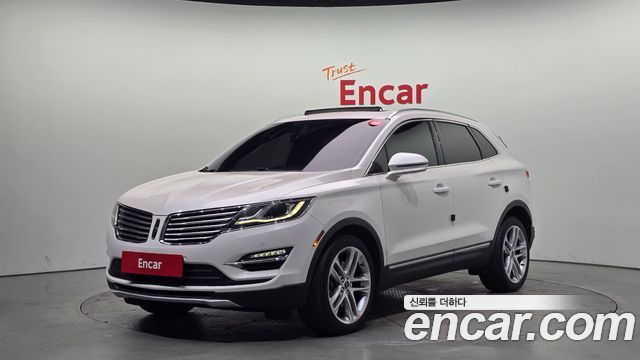Lincoln MKC — exterior