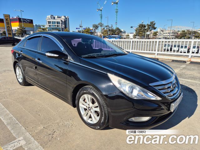 Hyundai Sonata — exterior