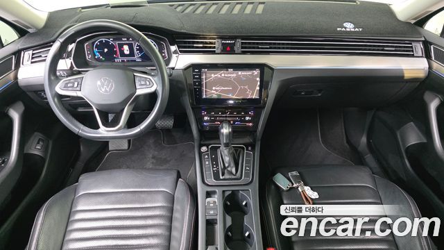 Volkswagen Passat — interior