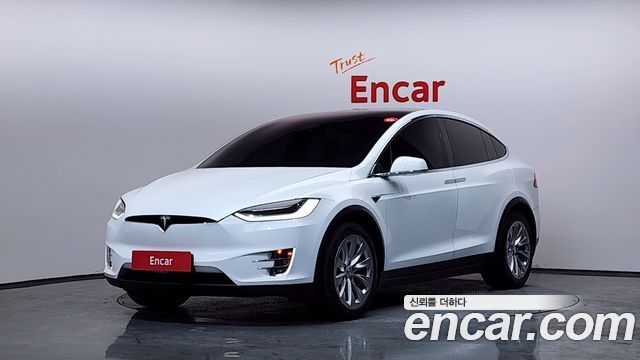 Tesla Model X — exterior