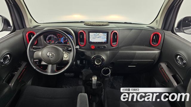 Nissan Cube — interior