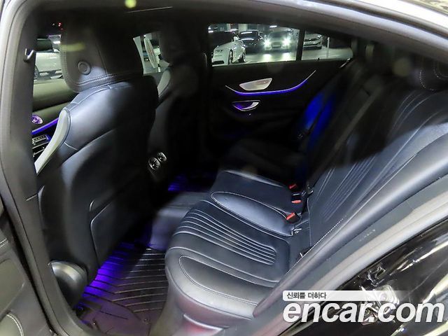 Mercedes-Benz CLS-Class — interior