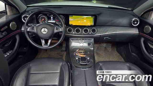 Mercedes-Benz E-Class — interior