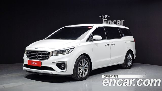 Kia Carnival — exterior