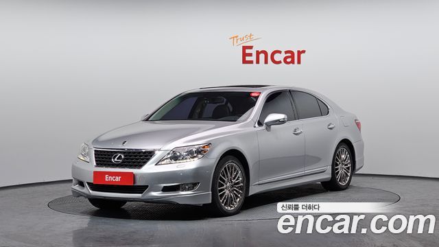 Lexus LS — exterior