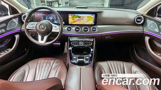 Mercedes-Benz CLS-Class — interior