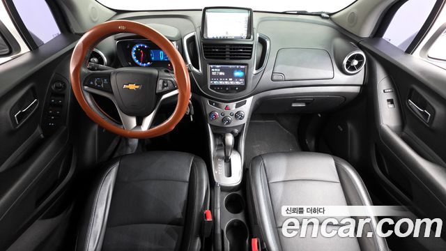 Chevrolet Korea Trax — interior