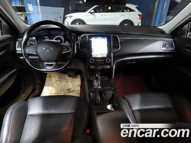 Renault Korea SM6 — interior