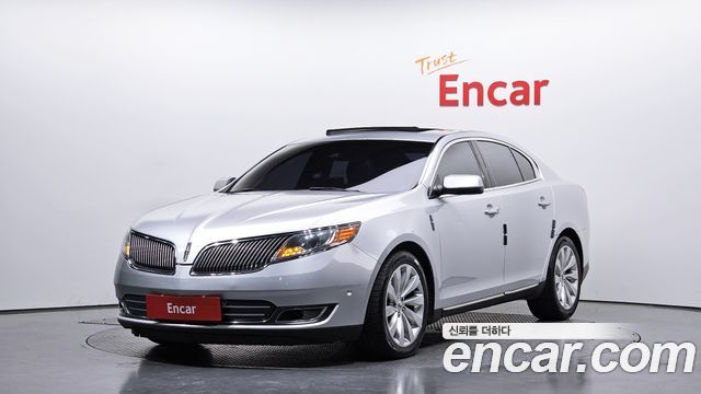 Lincoln MKS — exterior