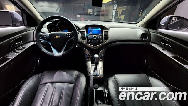 Chevrolet Korea Cruze — interior