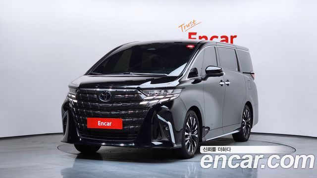 Toyota Alphard — exterior