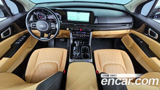 Kia Carnival — interior