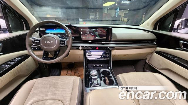 Kia Carnival — interior