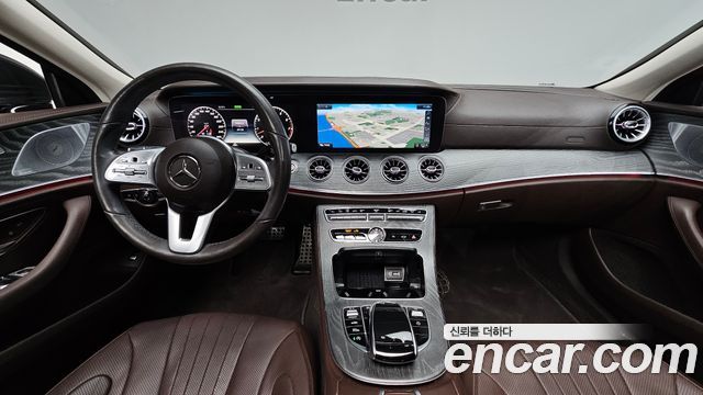 Mercedes-Benz CLS-Class — interior