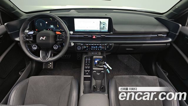 Hyundai IONIQ 6 — interior