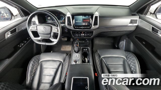 KG Mobility Rexton — interior