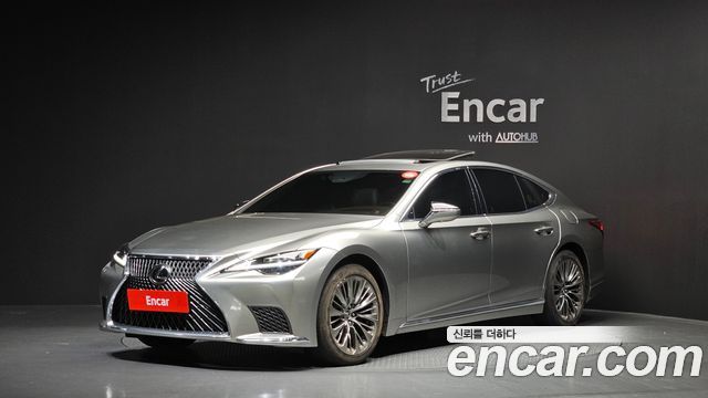 Lexus LS — exterior