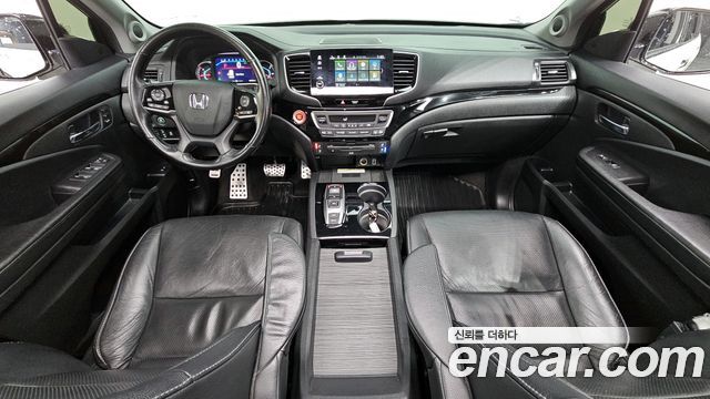 Honda Pilot — interior