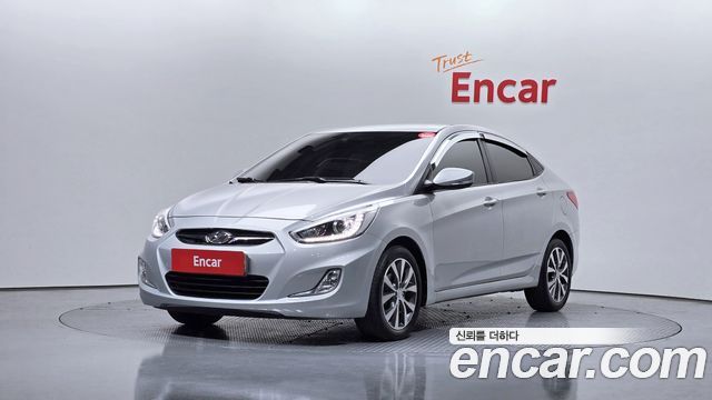 Hyundai Accent — exterior