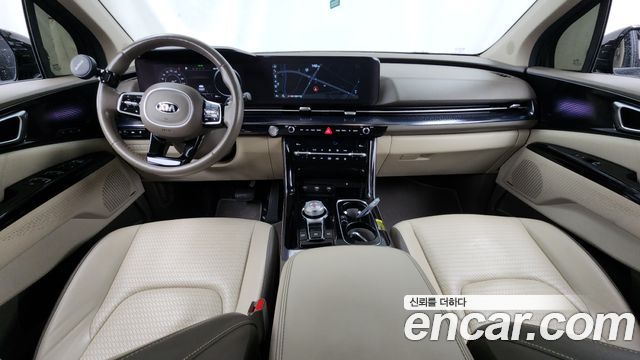 Kia Carnival — interior