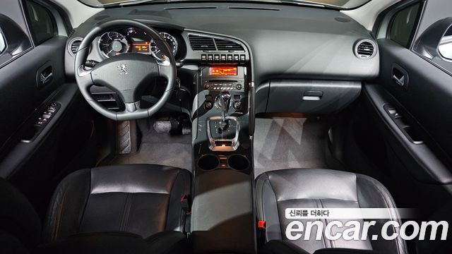 Peugeot 3008 — interior
