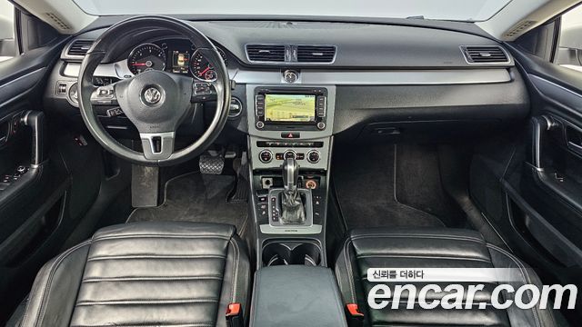 Volkswagen CC — interior