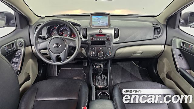 Kia Forte — interior