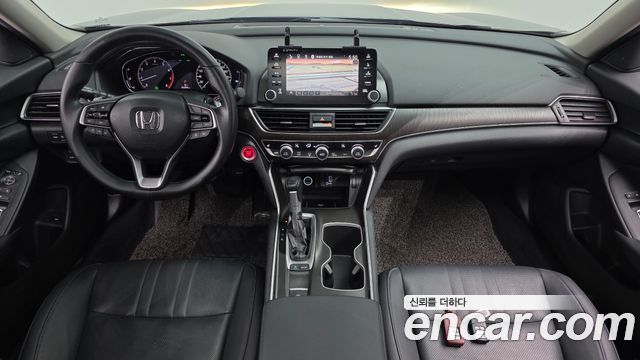 Honda Accord — interior