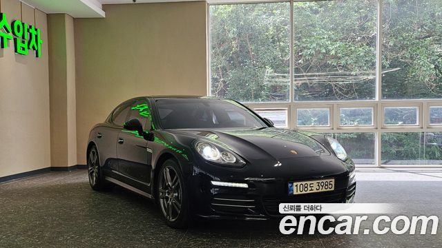 Porsche Panamera — exterior