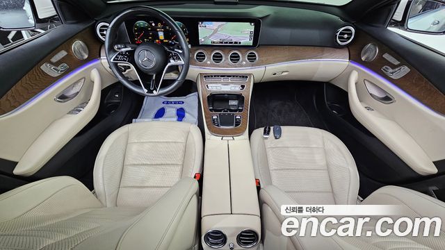 Mercedes-Benz E-Class — interior