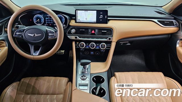 Genesis G70 — interior