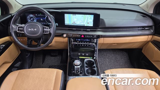 Kia Carnival — interior