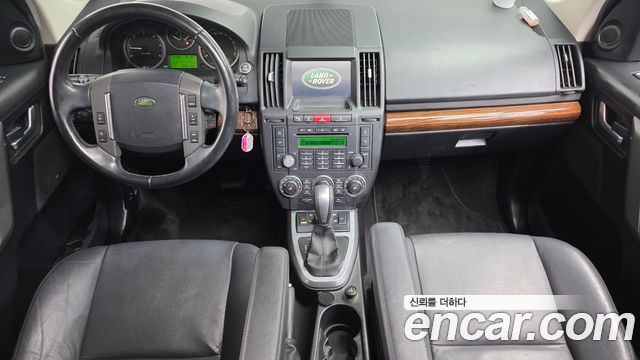 Land Rover Freelander — interior