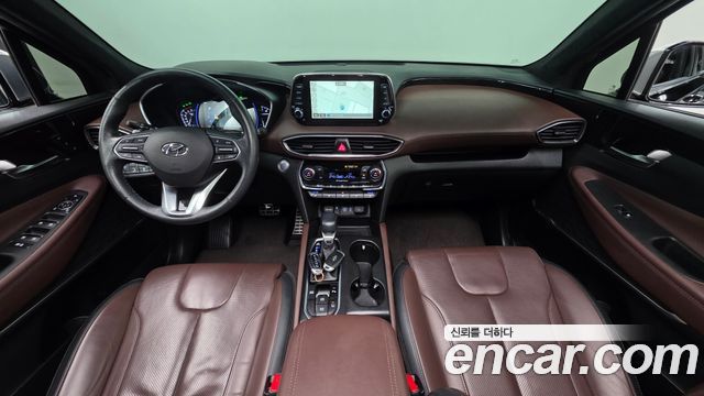 Hyundai Santa Fe — interior