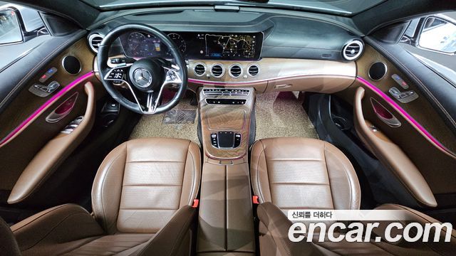 Mercedes-Benz E-Class — interior
