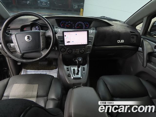 KG Mobility Korando — interior