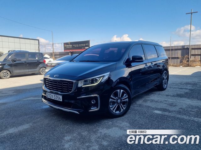 Kia Carnival — exterior
