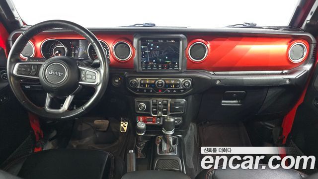 Jeep Gladiator — interior