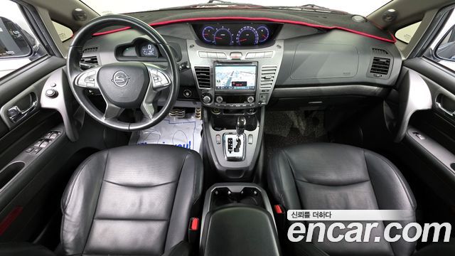KG Mobility Korando — interior