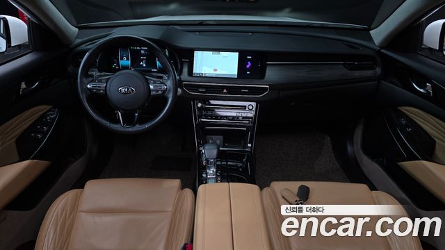 Kia K7 — interior