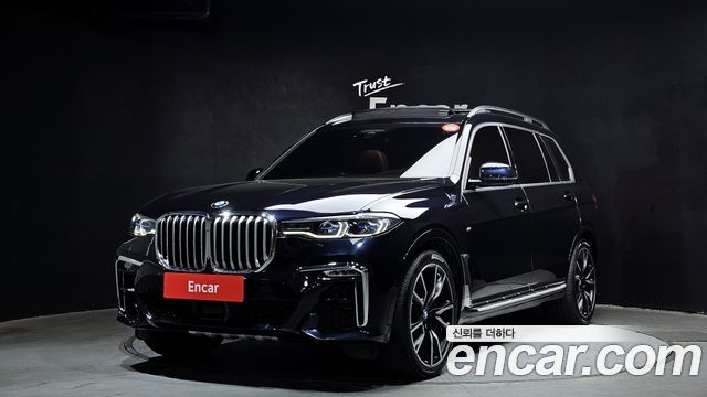 BMW X7 — exterior