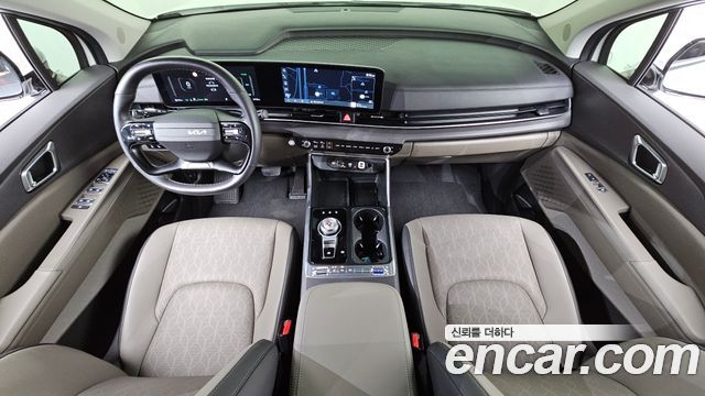 Kia Carnival — interior