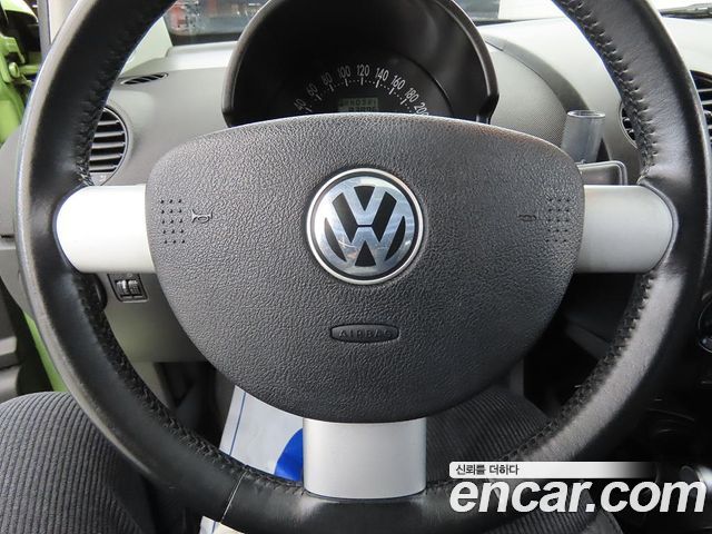 Volkswagen Beetle — interior