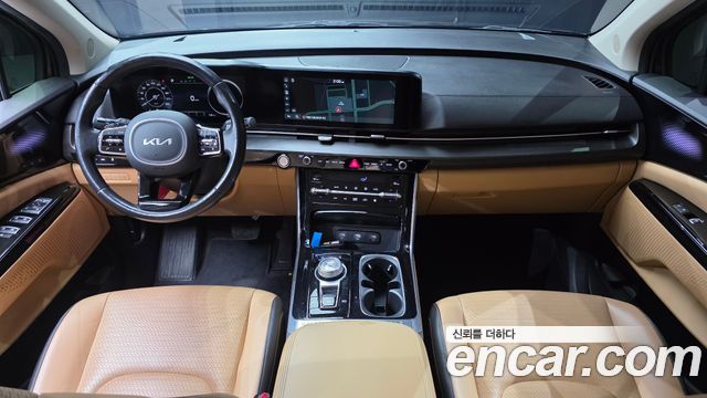 Kia Carnival — interior