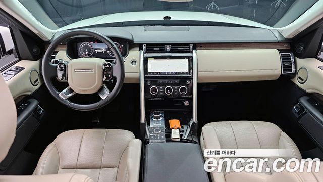 Land Rover Discovery — interior