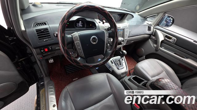 KG Mobility Korando — interior